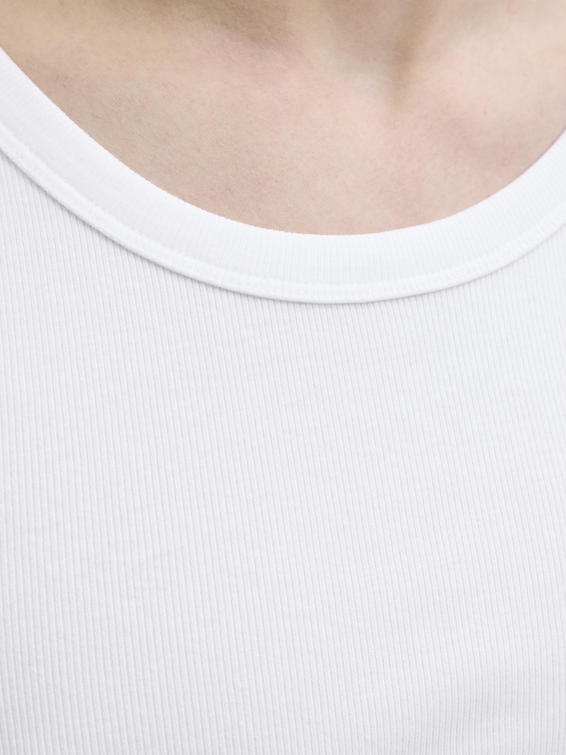 model_shot-detail